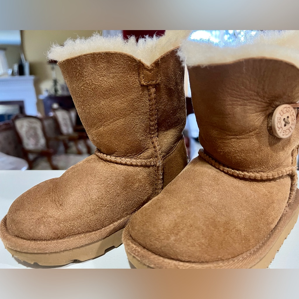 Ugg Toddler Bailey Button Boot